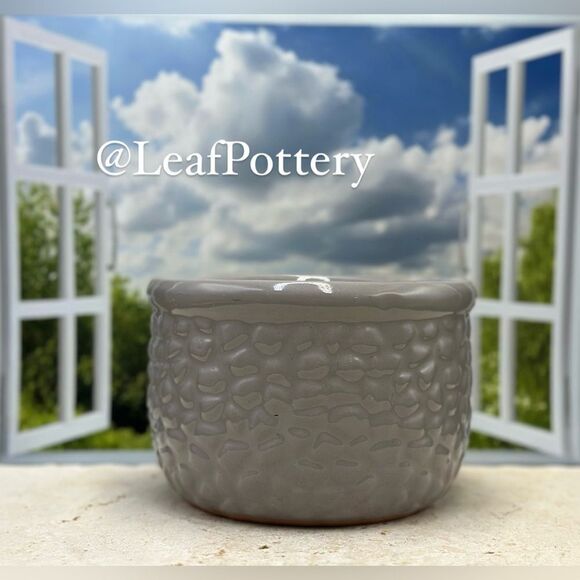 River Rock Gray Clay/Ceramic Planter Pot with drainage hole - Picture 1 of 9